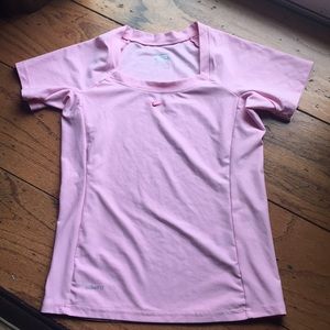 Nike fit dry short sleeve